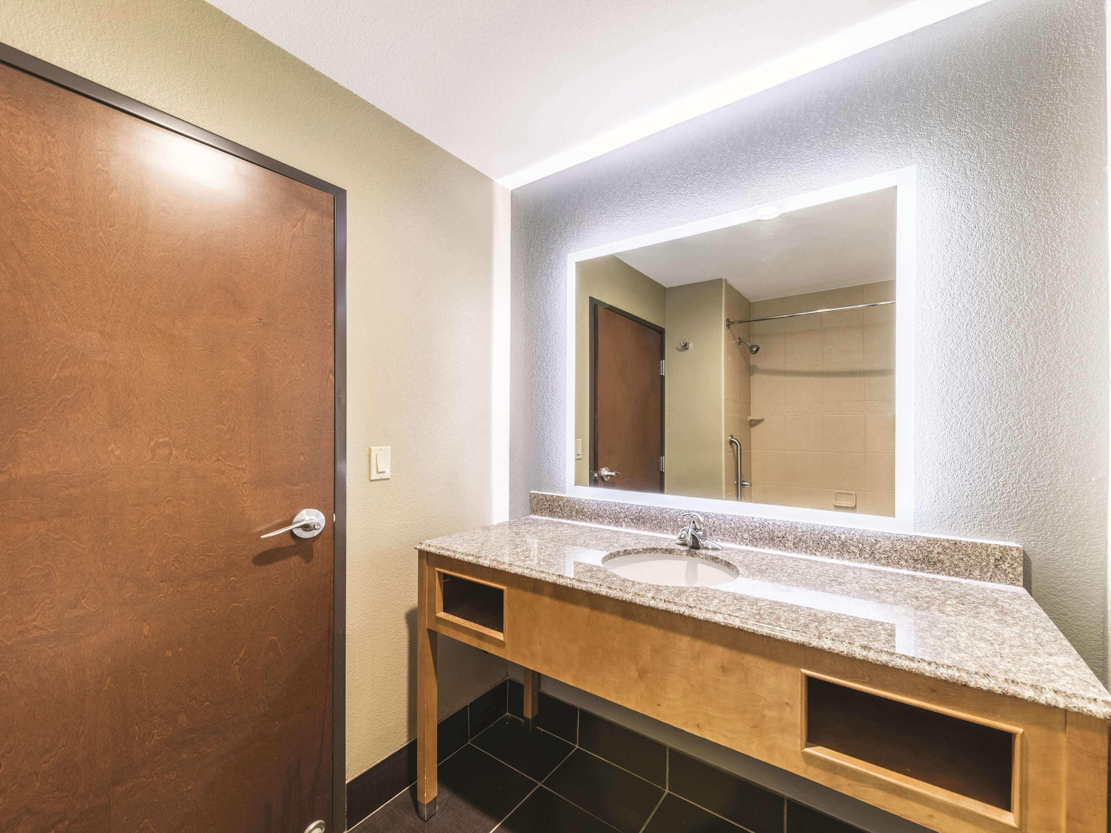 Hotel La Quinta By Wyndham Tulsa - Catoosa Exteriér fotografie